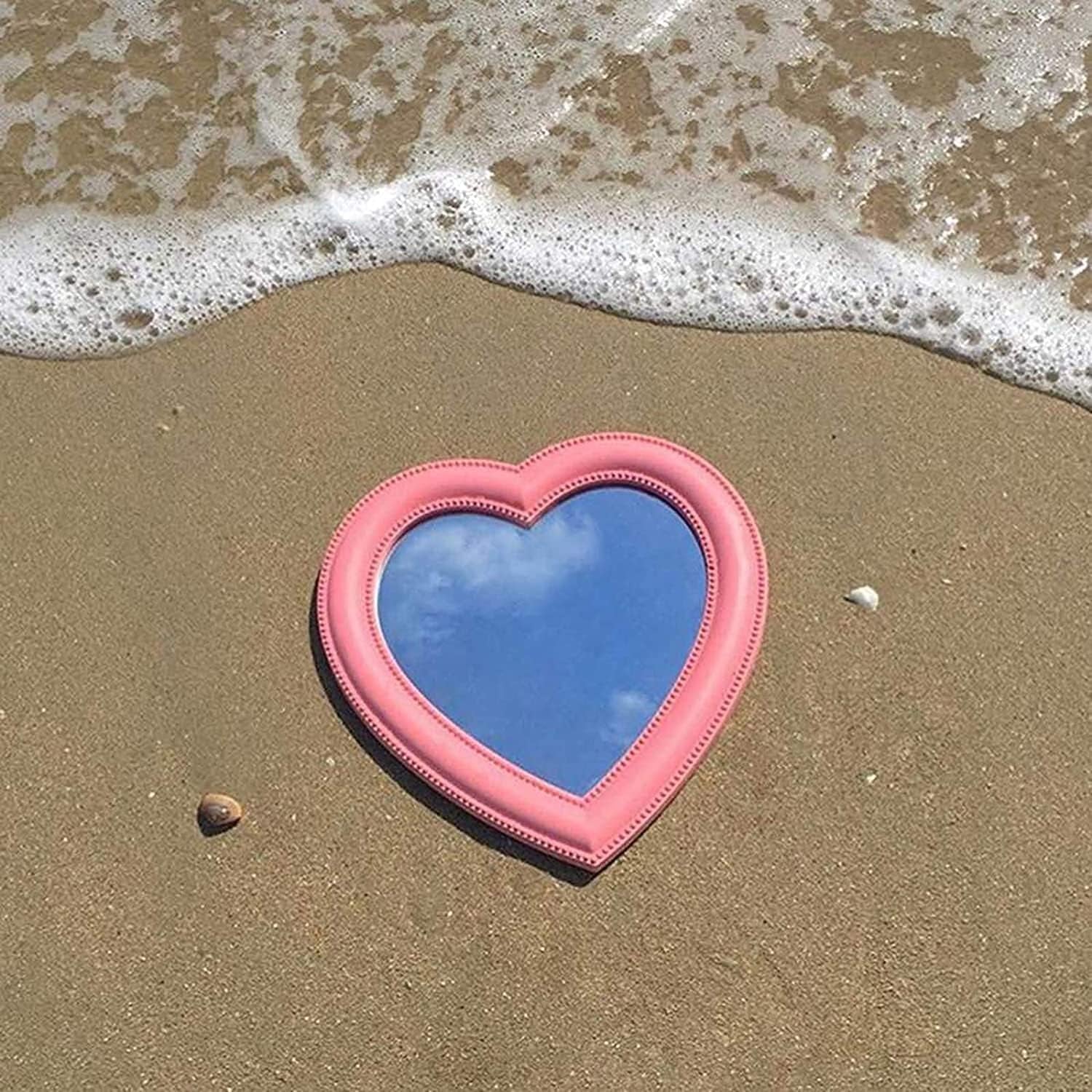 Heart Makeup Mirror Heart Mirror Cosmetic Mirror Wall Desktop Mirror Bedroom Mirror (Pink)